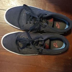 Nike sb skateboarding shoes